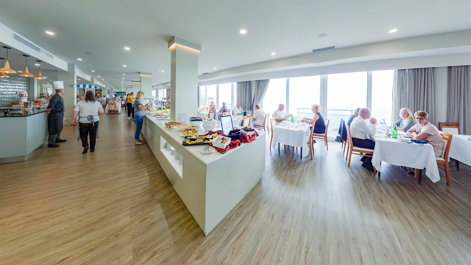 Hotel Orca Praia Funchal  Funchal (Madeira)