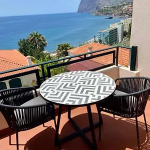 Ocean Cliffs Apartment