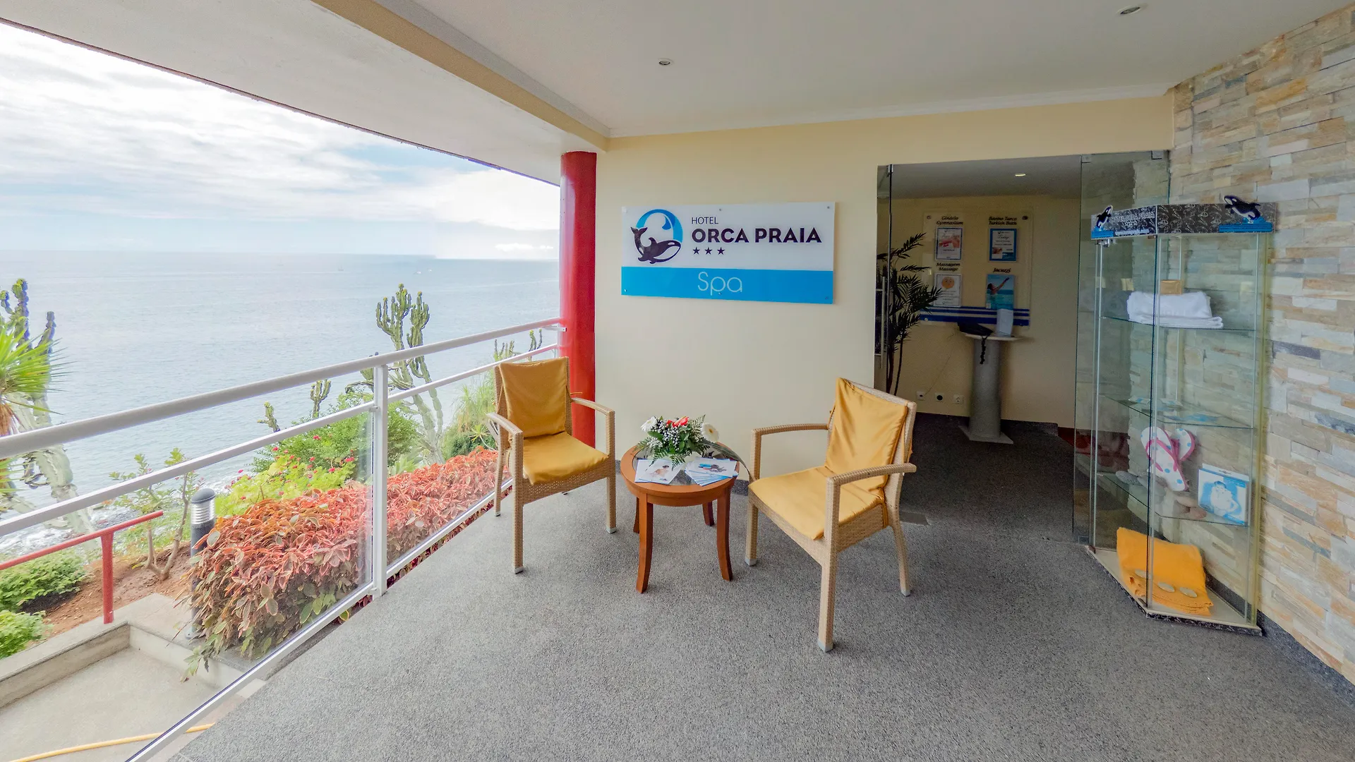 ****  Hotel Orca Praia Фуншал Португалия