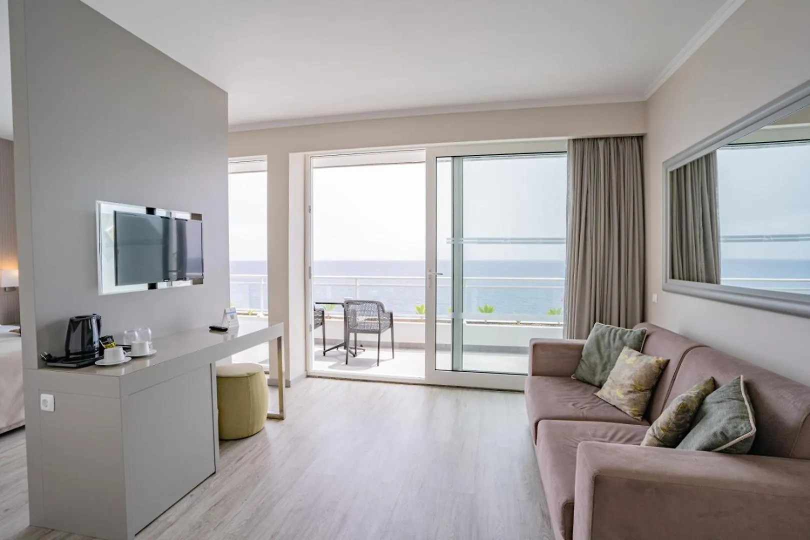 Hotel Orca Praia Funchal   Funchal (Madeira)